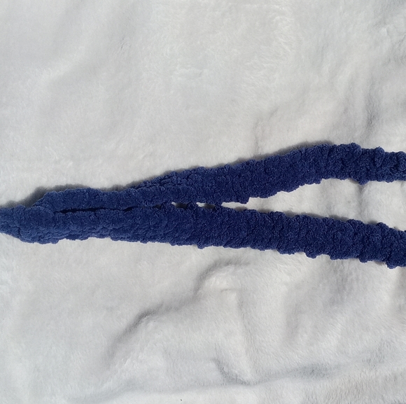 Plush navy blue hand crafted crochet lanyard - Picture 2 of 3